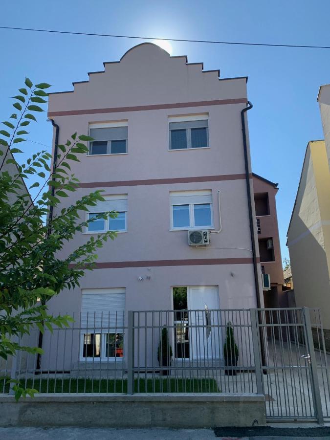 Apartman Spring Sombor Exterior foto